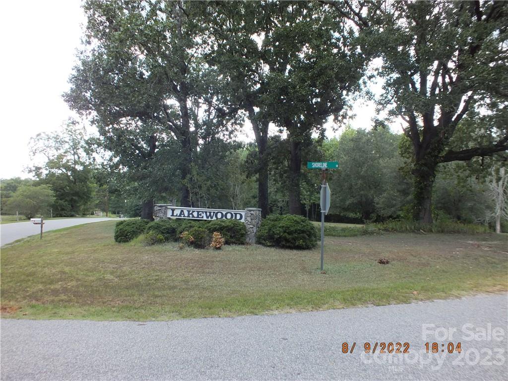 Lakewood - Land