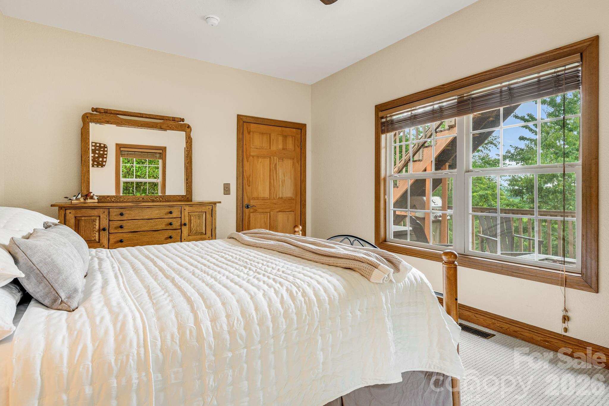 Rumbling Bald on Lake Lure - Residential