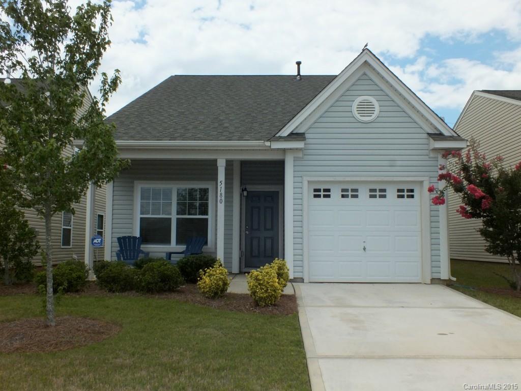 This cozy 3 bed/3 bath cottage style home at Newport Lakes features an open concept living area. Master suite and second bedroom w/ bath on main. The second floor guest suite has bed/bath and large bonus area. Large eat in kitchen has granite counter tops and stainless steel appliances. Downstairs baths have granite counter tops. His/Her bath vanities in master bath. Custom interior paint. Energy Star certified. Full window casings with sills. One car garage. Private back yard. Home is like new!
