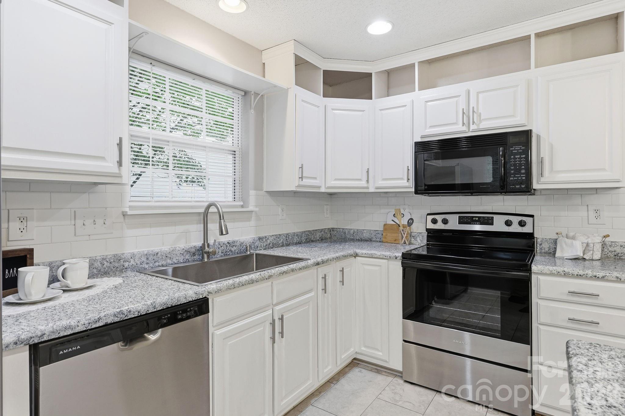 Holly Ridge - Residential