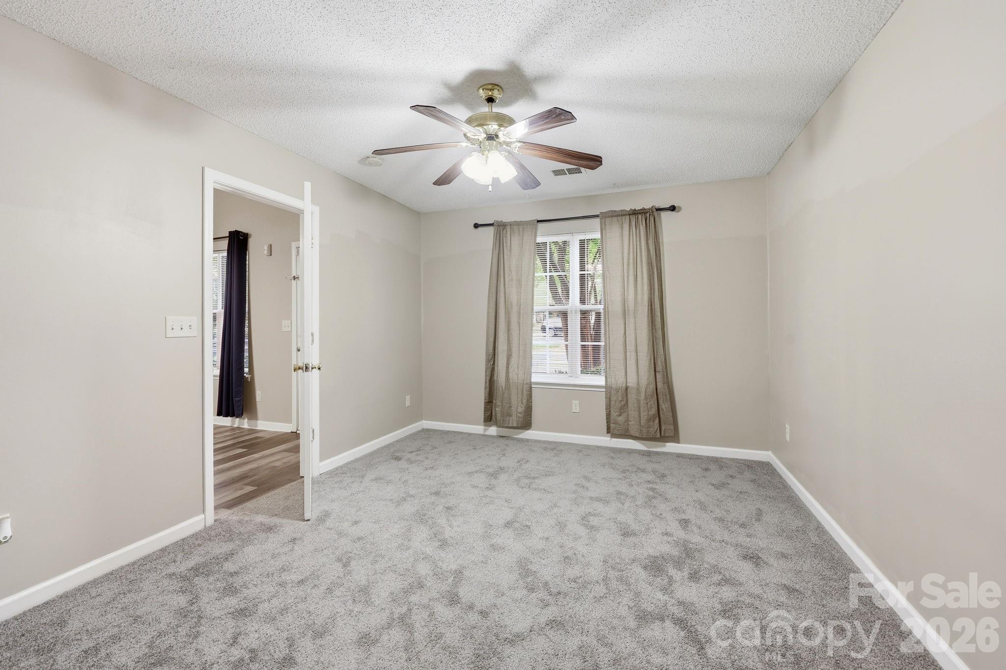 Holly Ridge - Residential