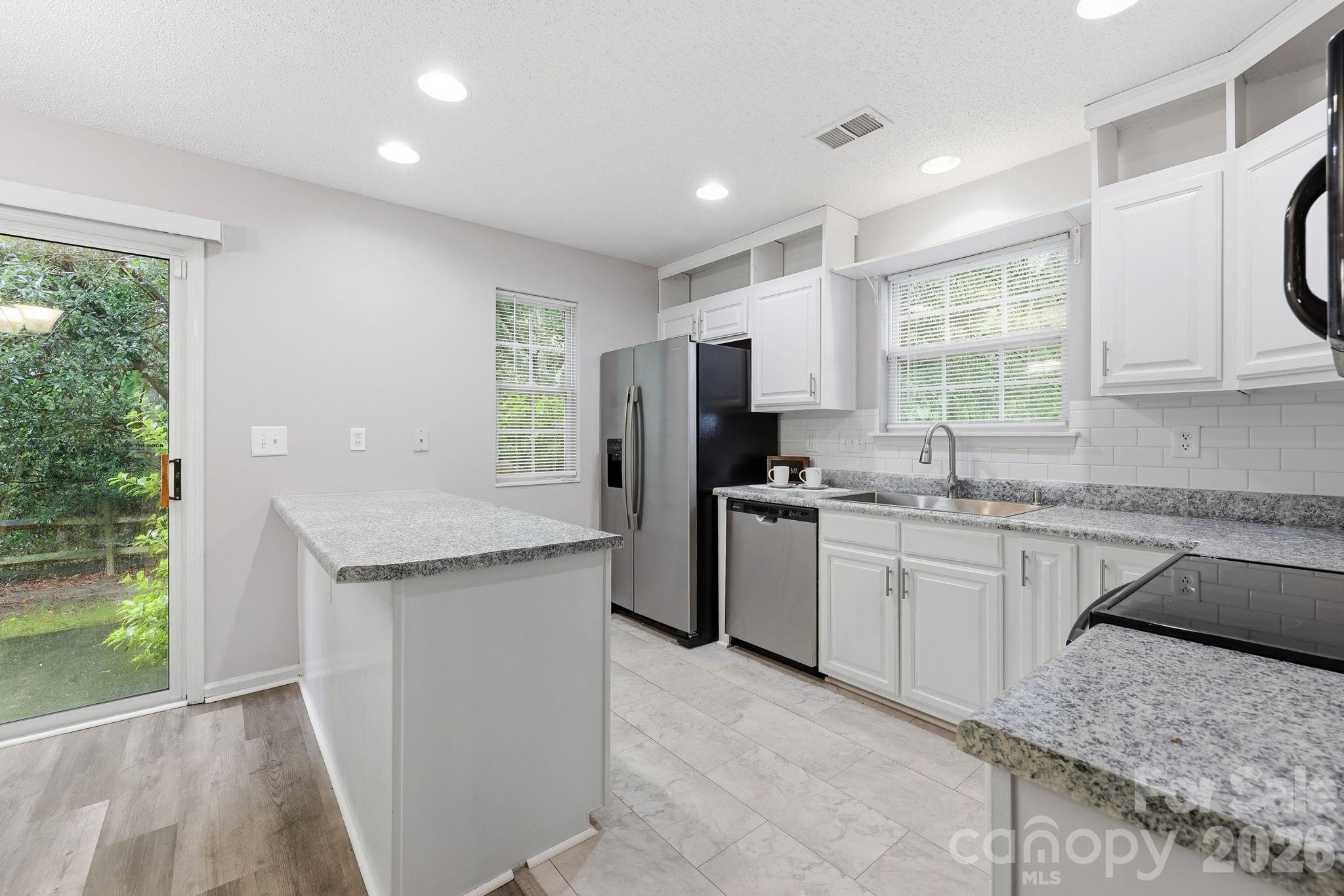 Holly Ridge - Residential