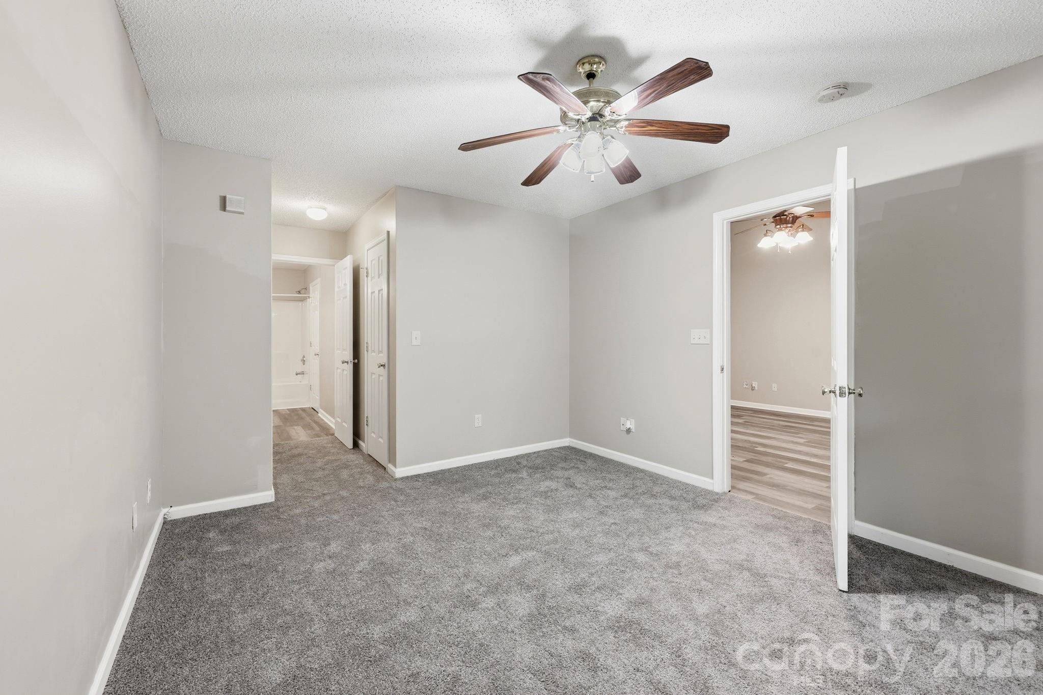 Holly Ridge - Residential