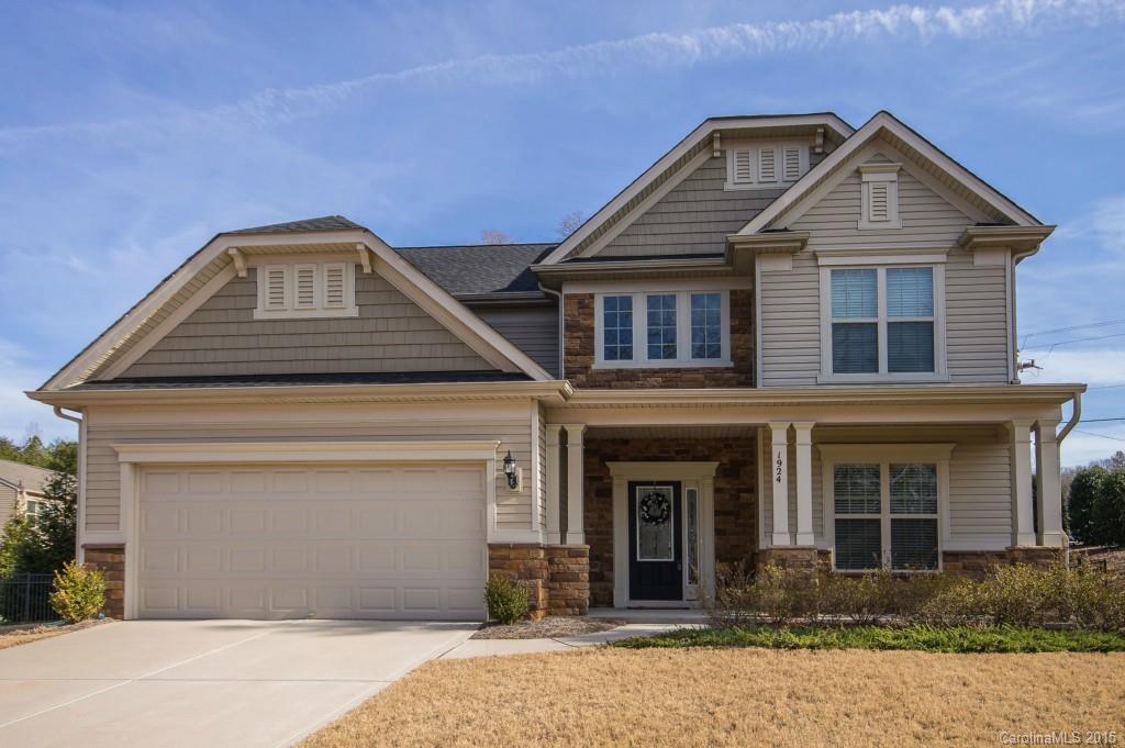 Better than New!!!Gorgeous home built in 2012 with loads of upgrades. Is a must see. Full gourmet kitchen with stainless steel Kitchen Aid appliances which include gas cook top with back-splash. Home features 1st floor guest suite, spacious loft, recessed lighting in kitchen, open railing at stairs with iron rods, tray ceilings, and extended great room. Has dark hardwood flooring in the entry room, kitchen/nook, and dining room. Brand new 2014 roof. Move in ready with lge, private fenced yard.