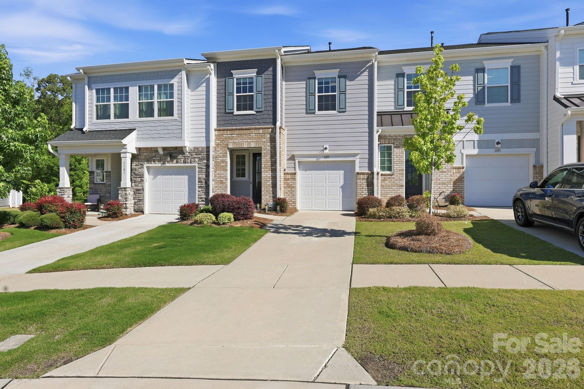The Commons At Farmington - Residential