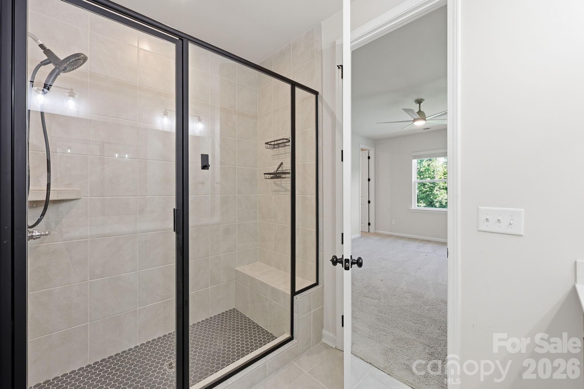The Commons At Farmington - Residential