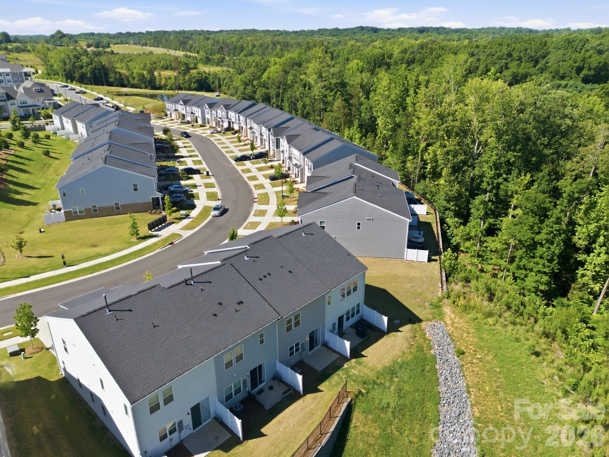 The Commons At Farmington - Residential