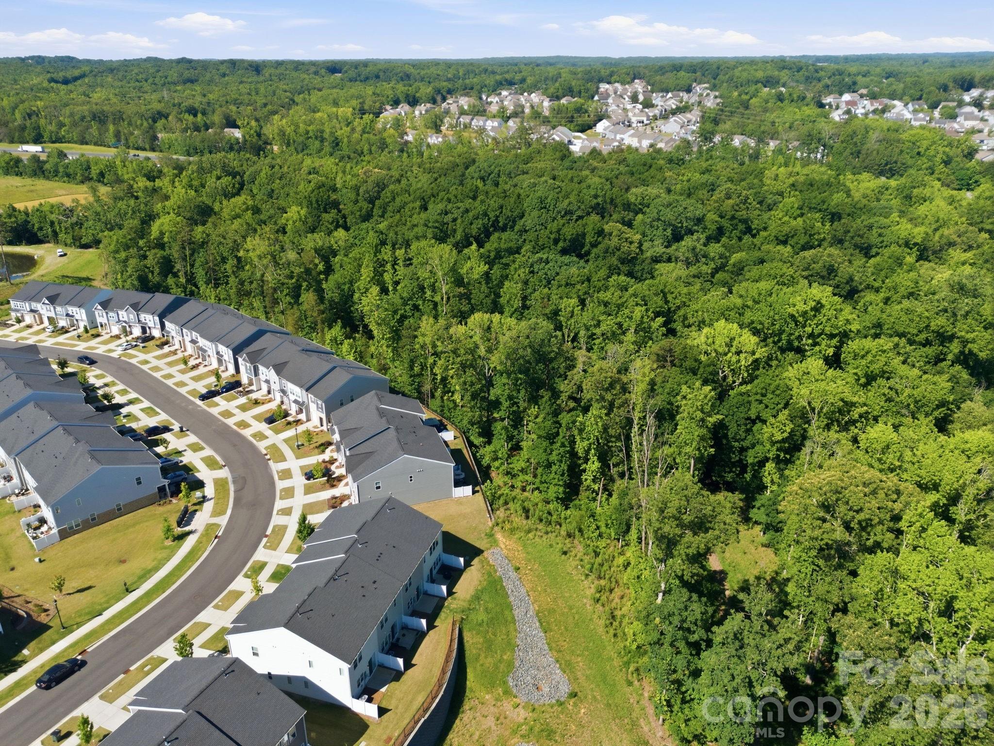 The Commons At Farmington - Residential