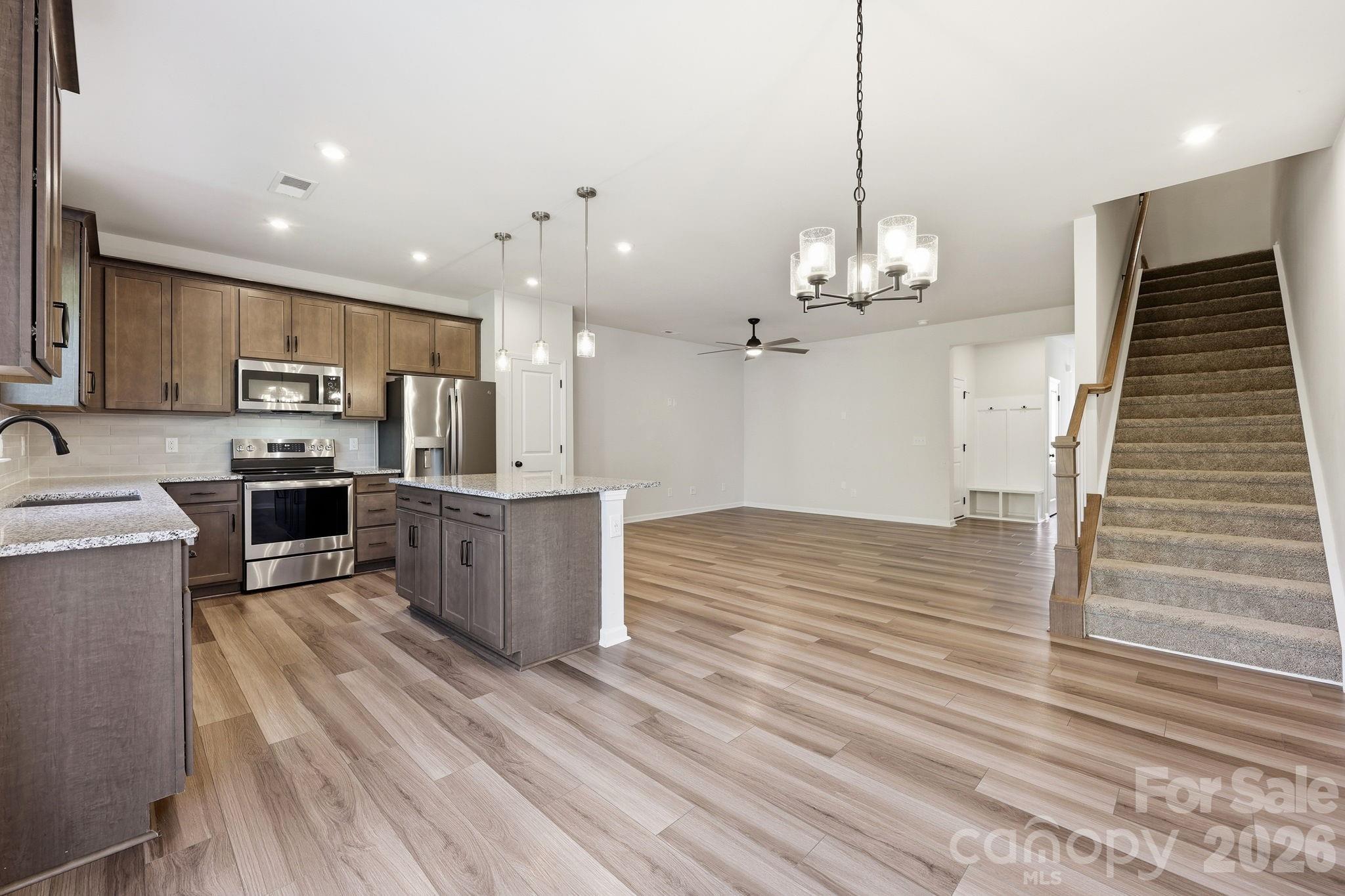 The Commons At Farmington - Residential