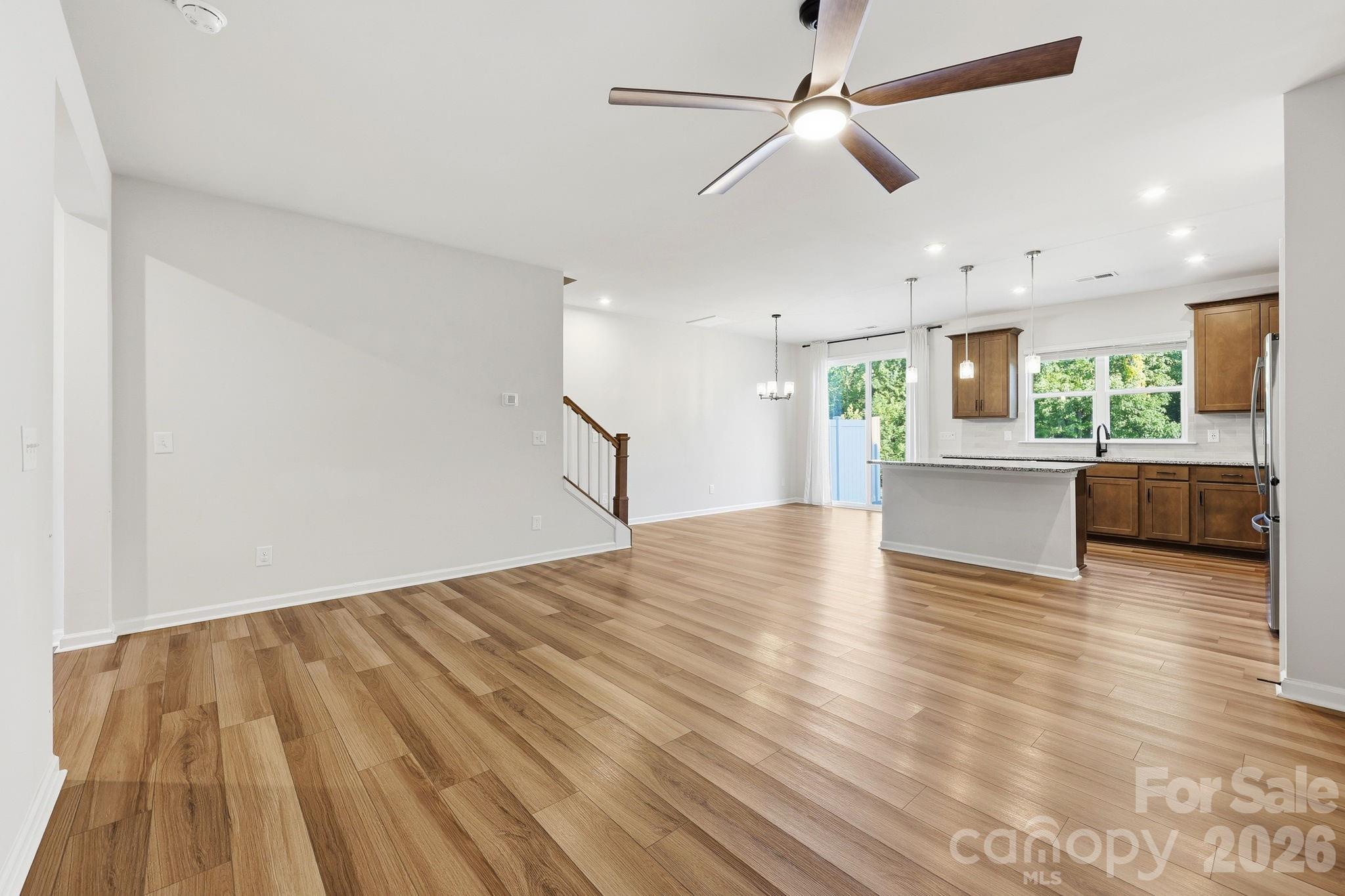 The Commons At Farmington - Residential