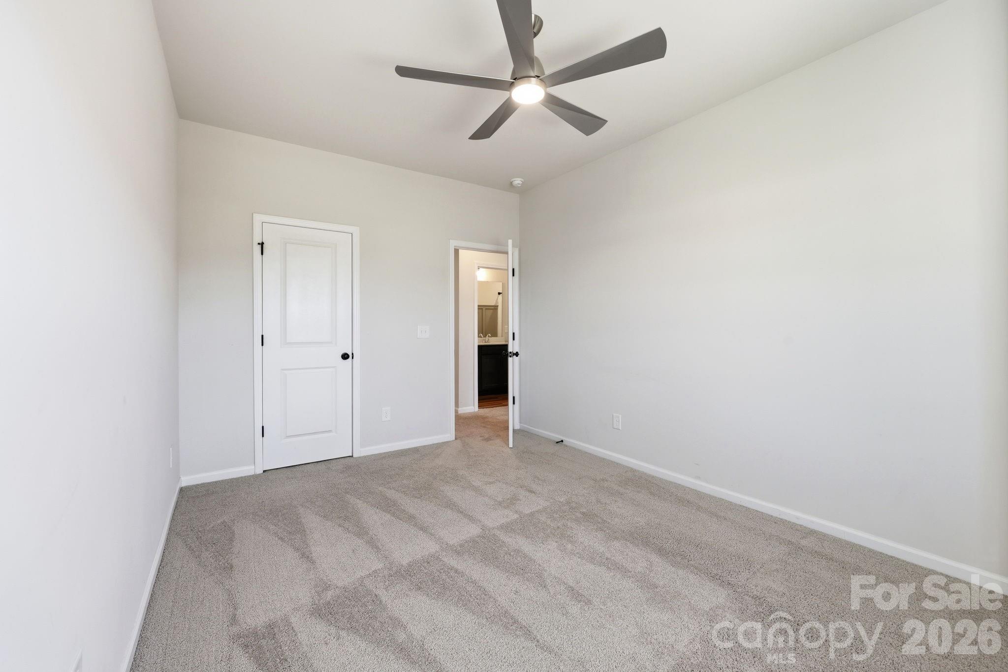 The Commons At Farmington - Residential