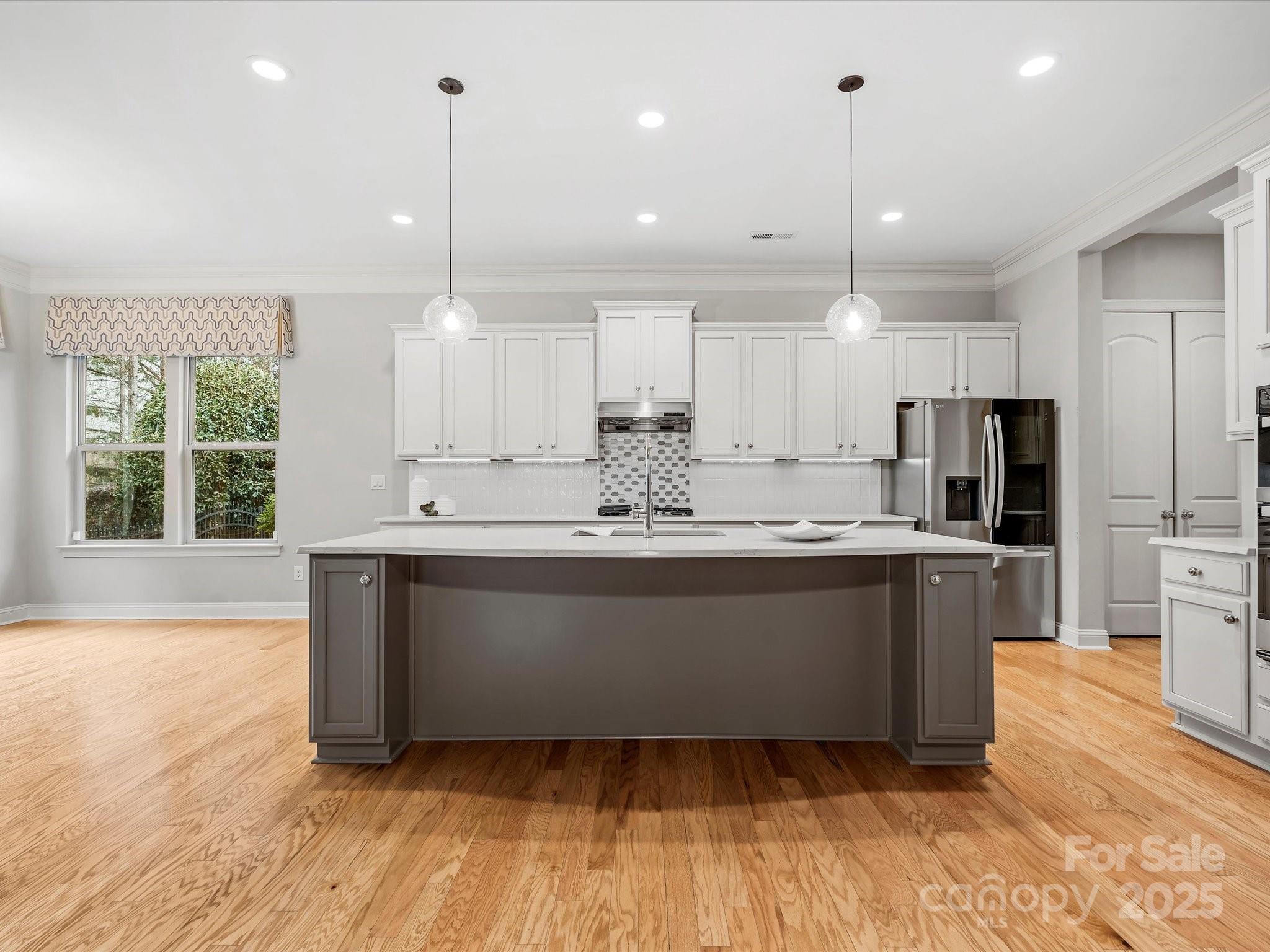 Barber Rock - Residential