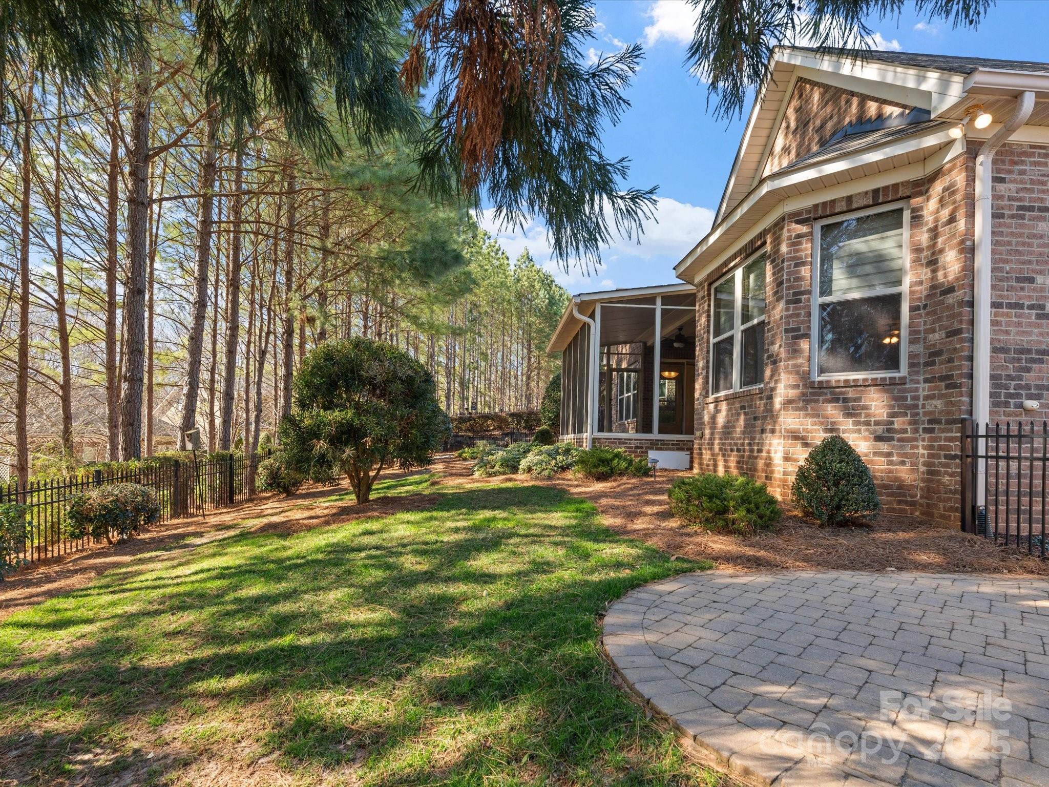 Barber Rock - Residential