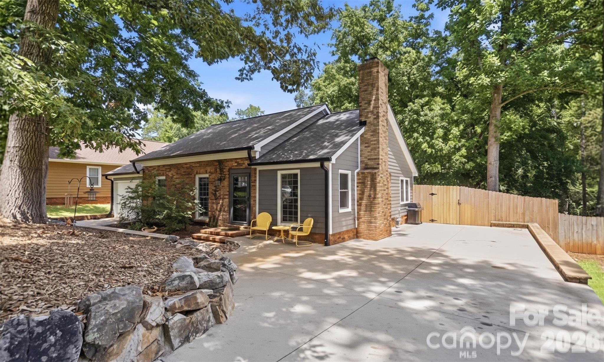 Chestnut Lake - Residential