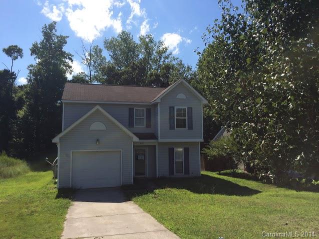 This spacious house includes 3 bedrooms and 2.5 baths. Attached garage allows parking for one car and extra storage space. Large windows provide the house with lots of natural lighting. There is also an updated kitchen with plenty of counter space and storage.