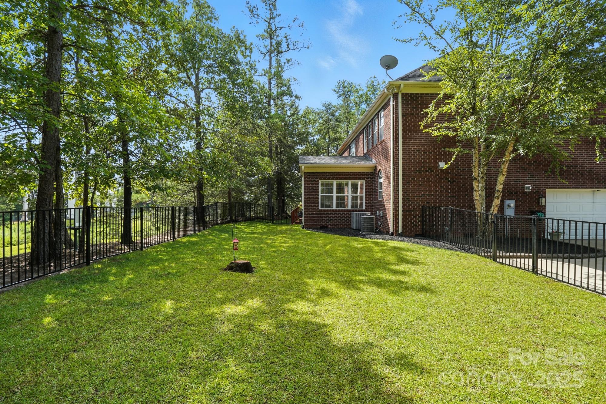Lake Shore - Residential
