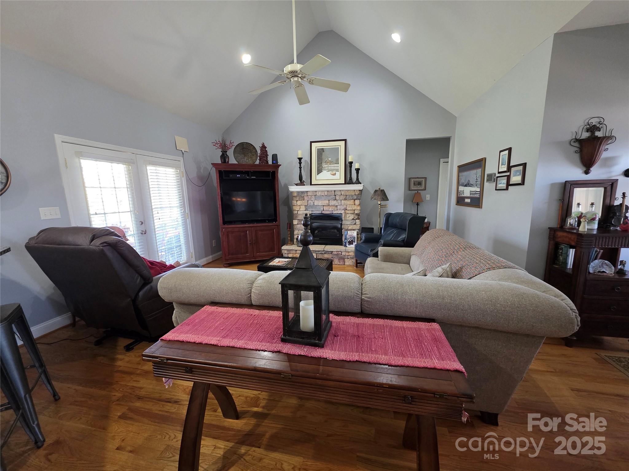 Carltons Ridge - Residential