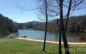 Lake Adger - Land
