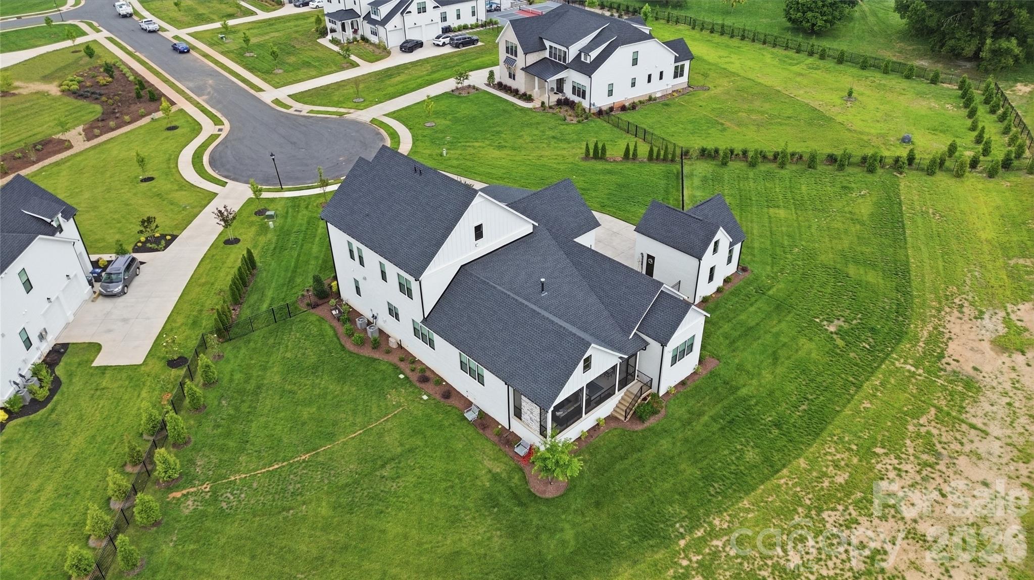 Broadmoor at Marvin - Residential
