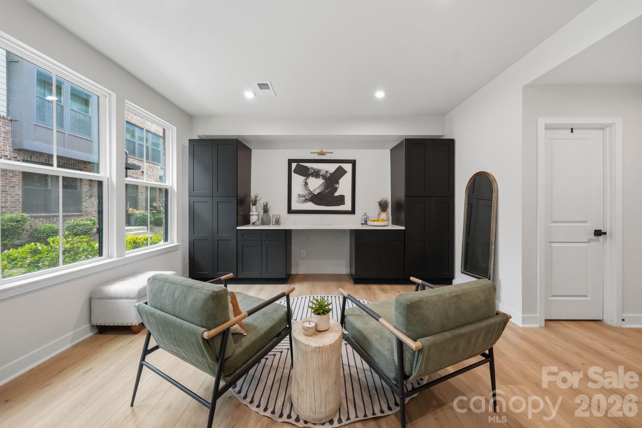 Southrail Station - Residential