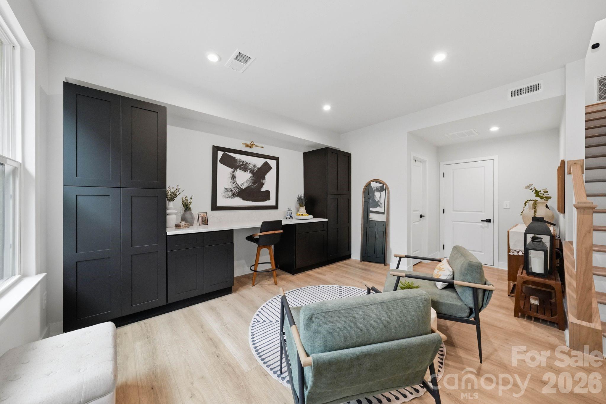 Southrail Station - Residential