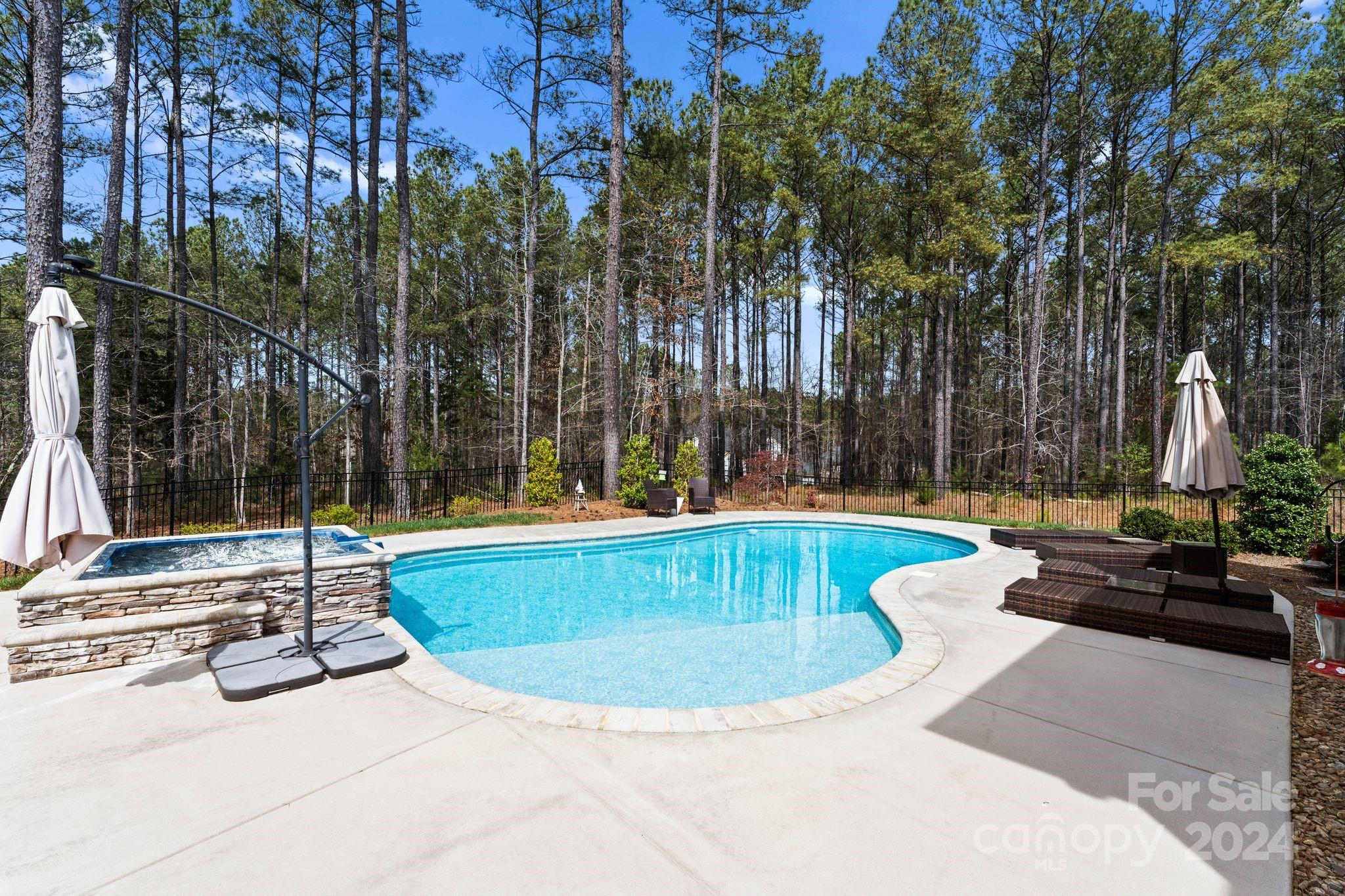Riverchase Estates - Residential