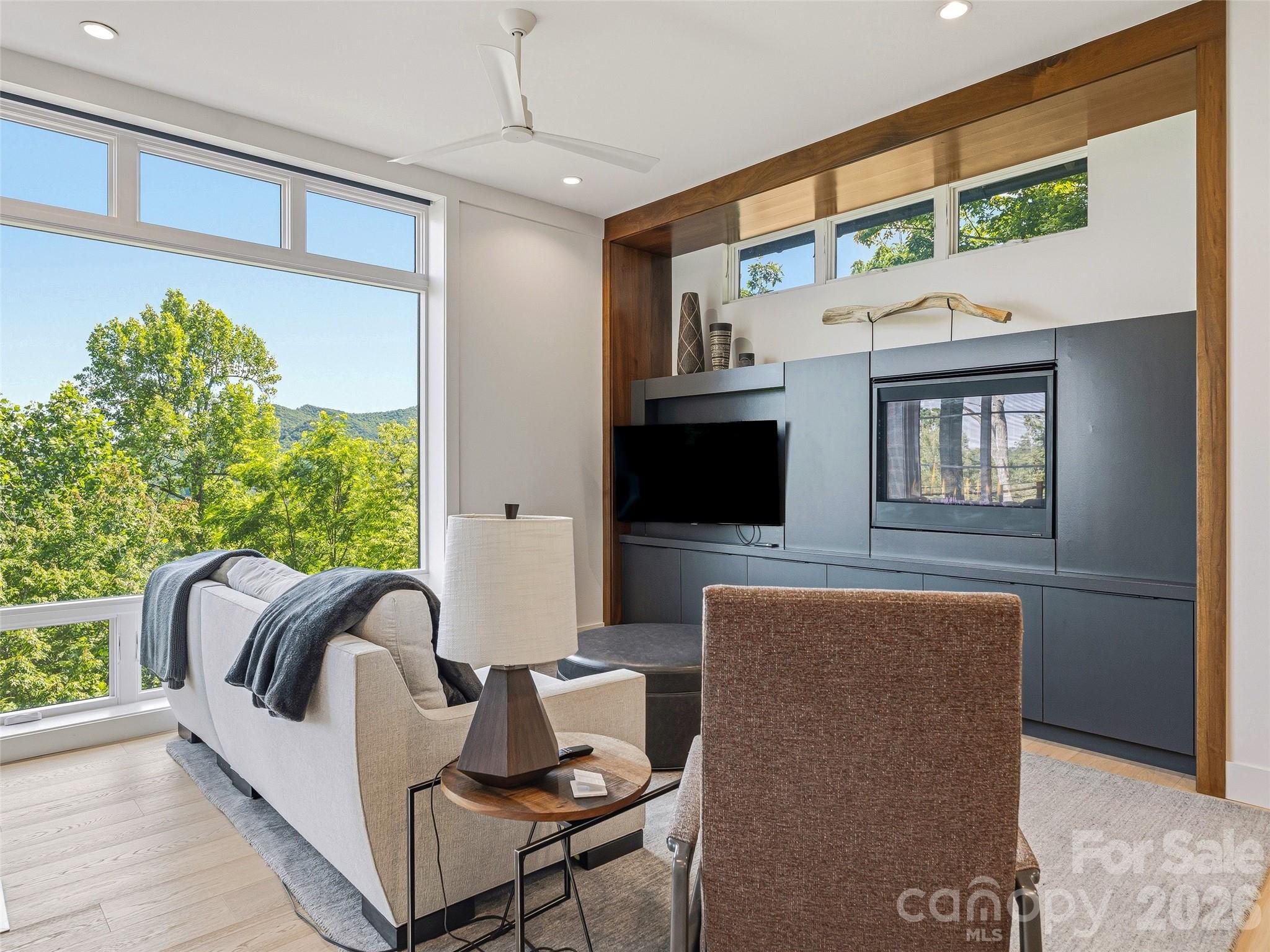 The Cliffs at Walnut Cove - Residential