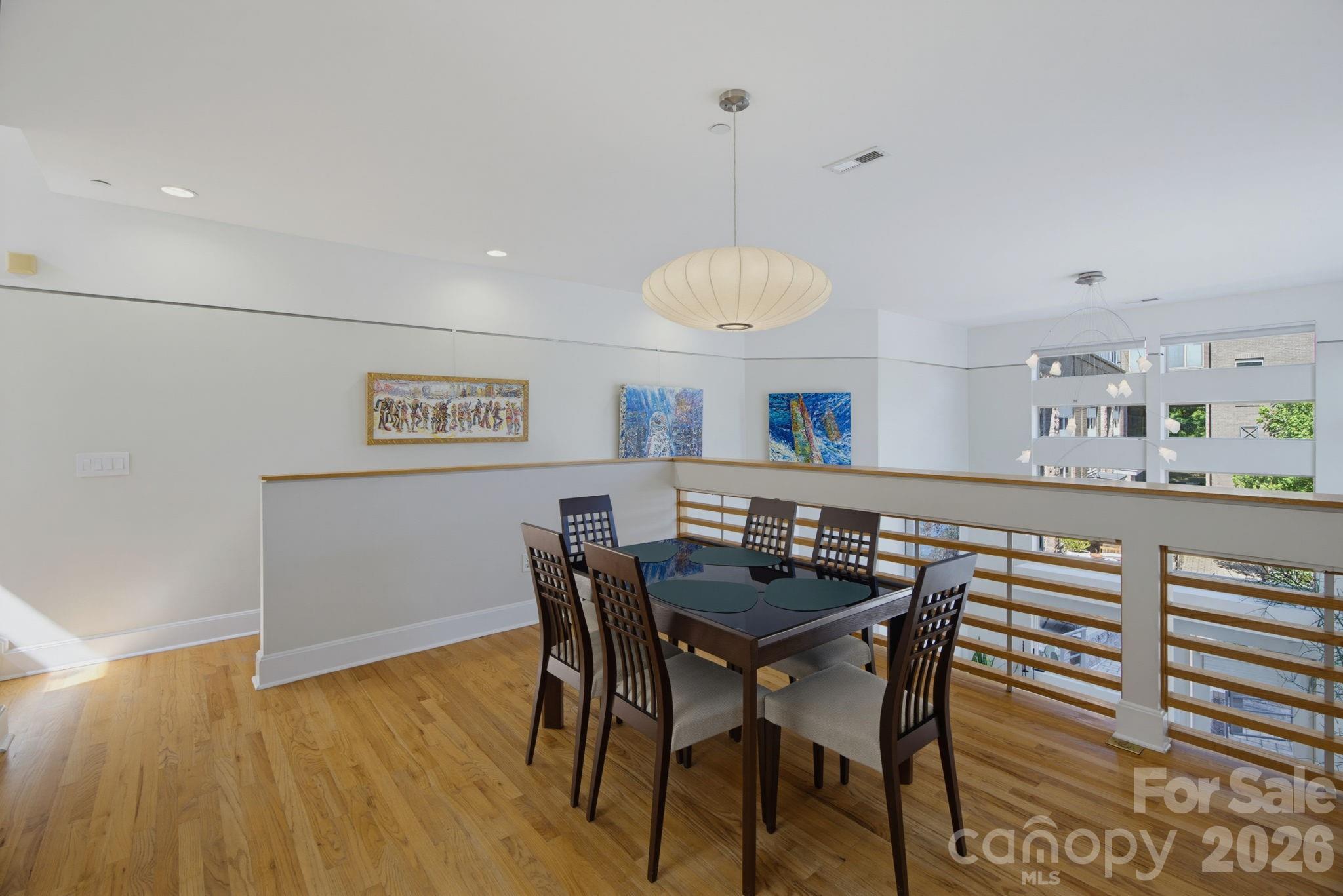 420 Queens - Residential