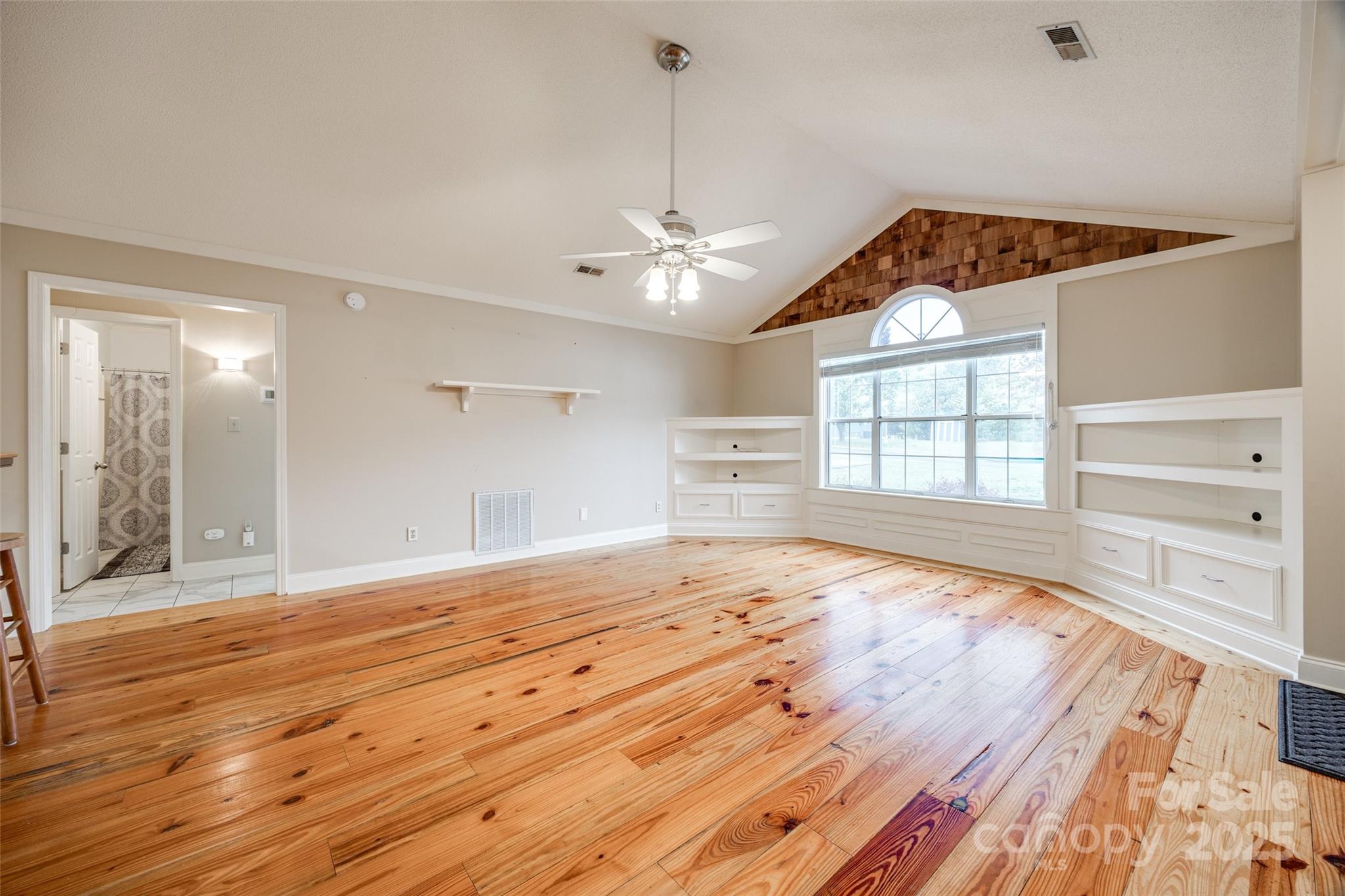 Wimbleton Woods - Residential