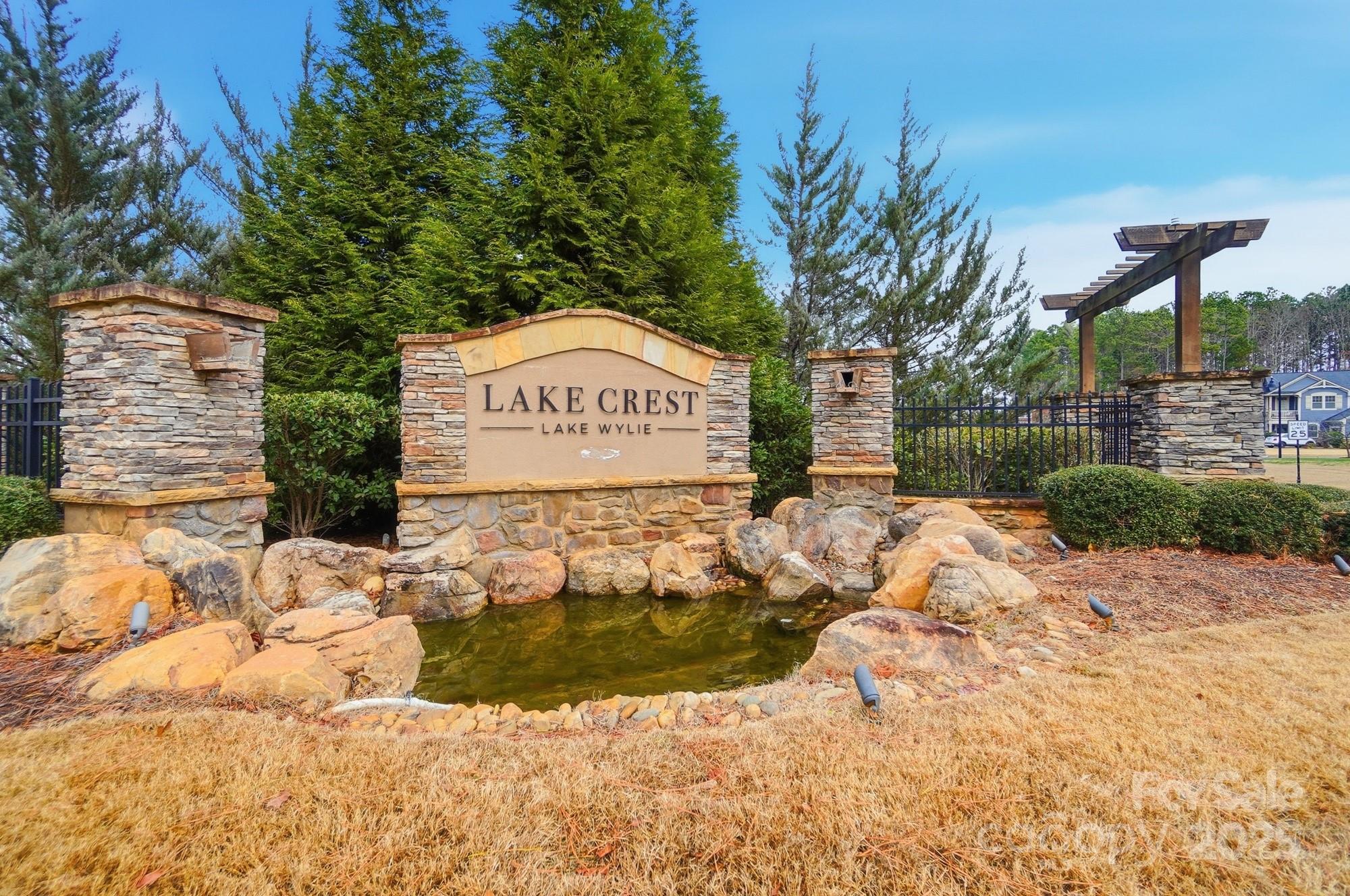 Lake Crest - Residential