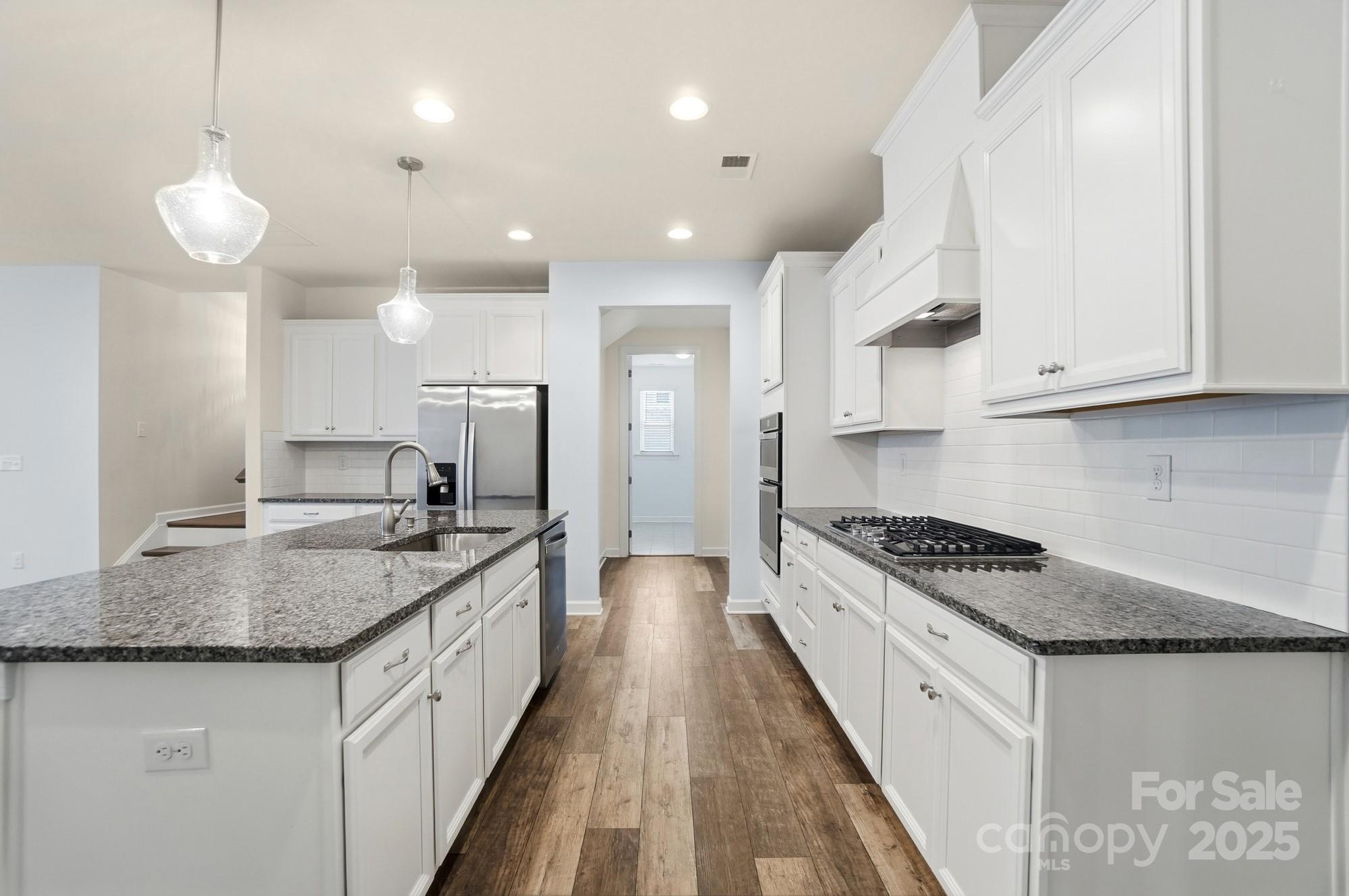 Lake Crest - Residential