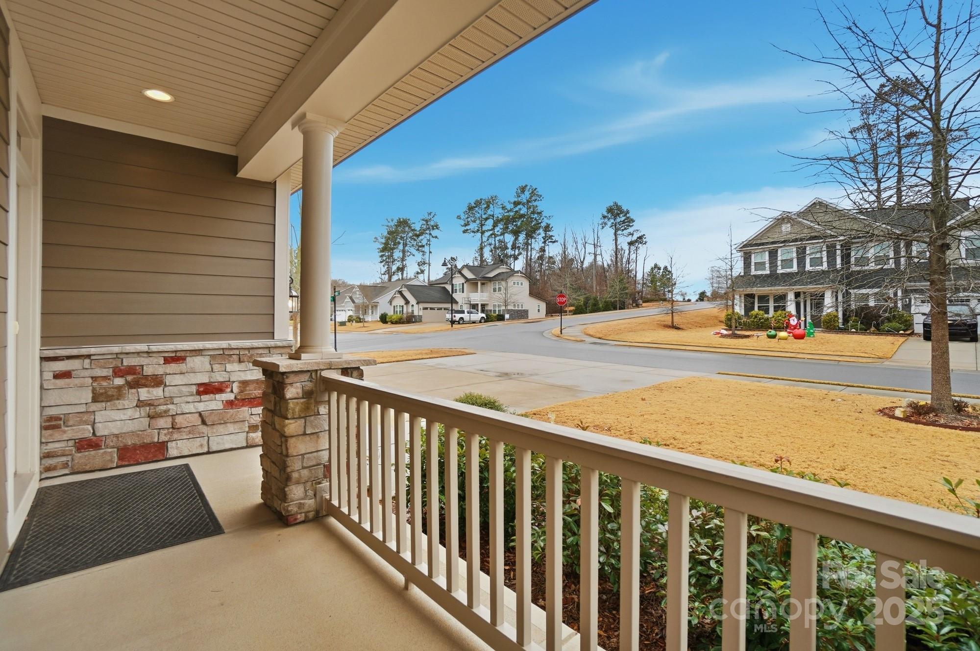 Lake Crest - Residential