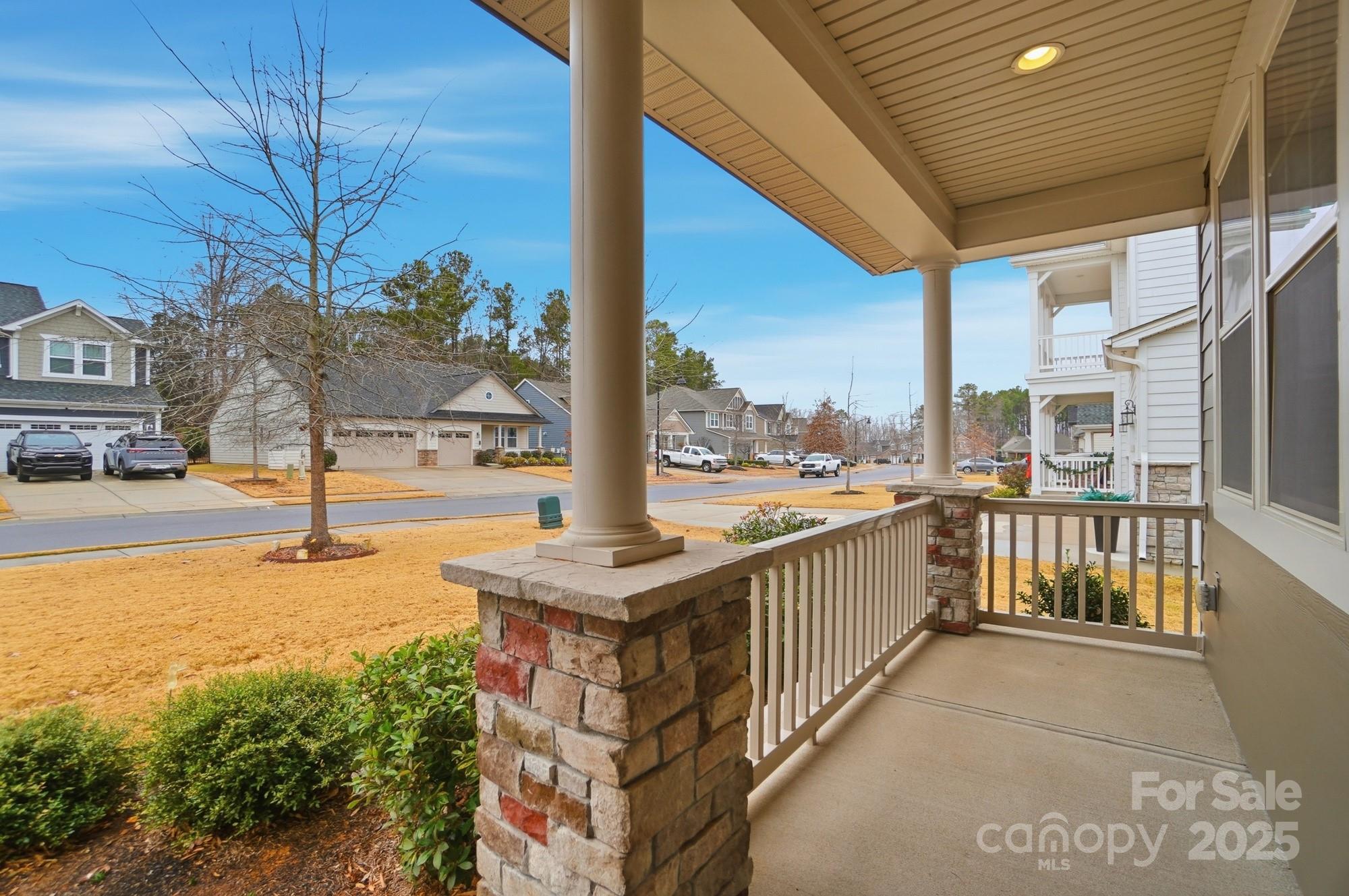 Lake Crest - Residential