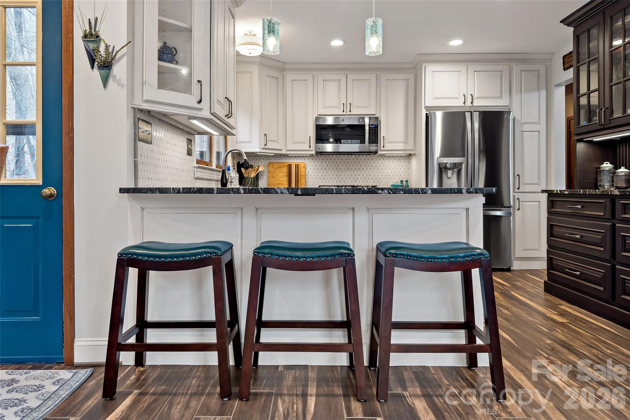 Gateway Mountain - Residential