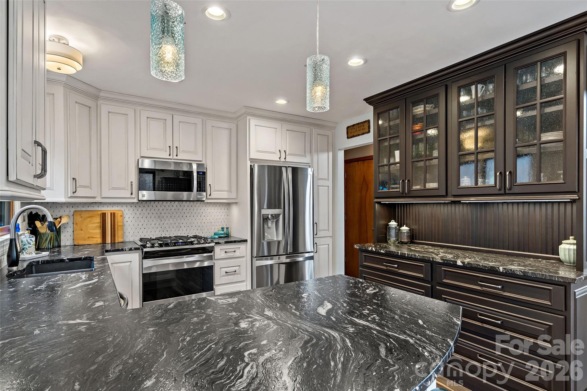 Gateway Mountain - Residential