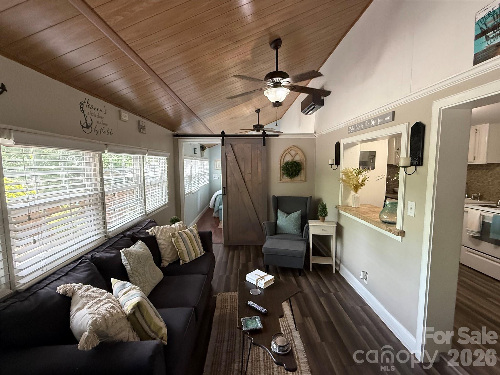 Twin Harbor - Residential