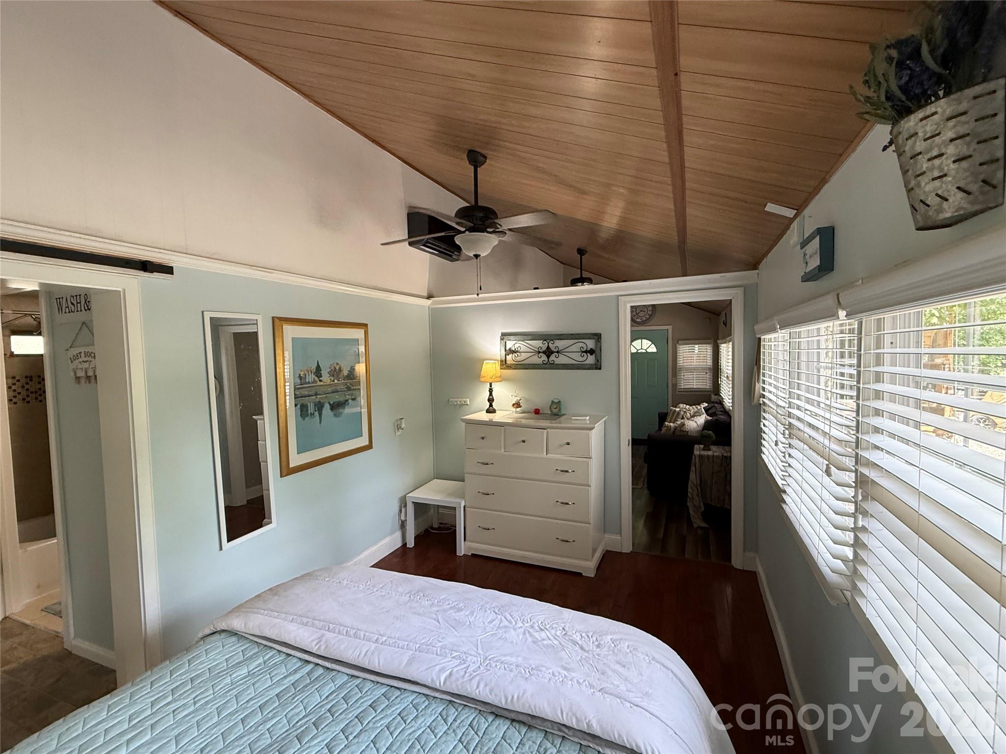 Twin Harbor - Residential