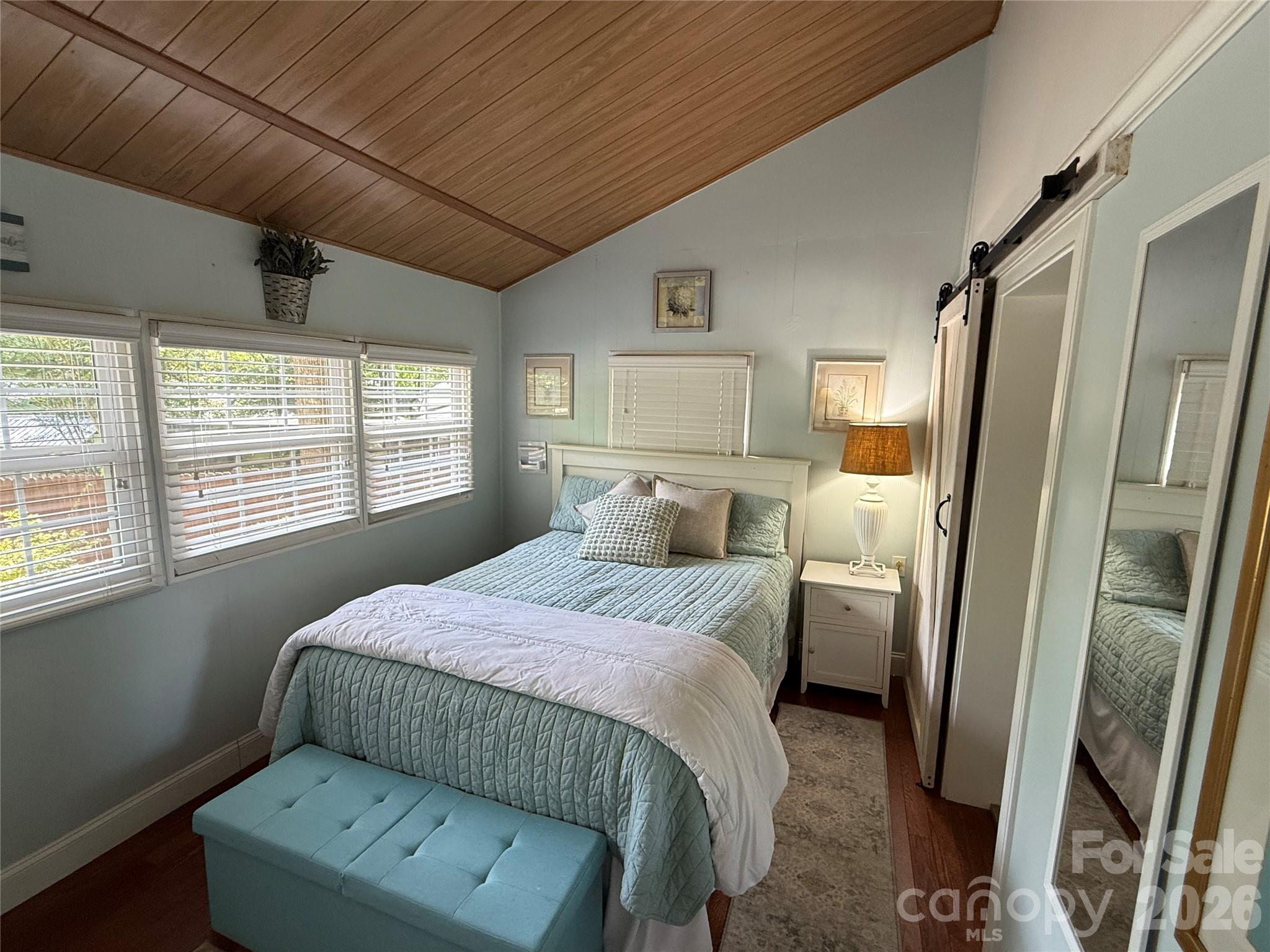 Twin Harbor - Residential