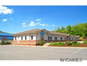 Suite B of 18 Bowman Drive. +/-2,541 SQFT medical office space in Haywood Medical Park North Building G. Currently upfit for a sleep disorder clinic. Tenant is currently paying rent, but has vacated space.