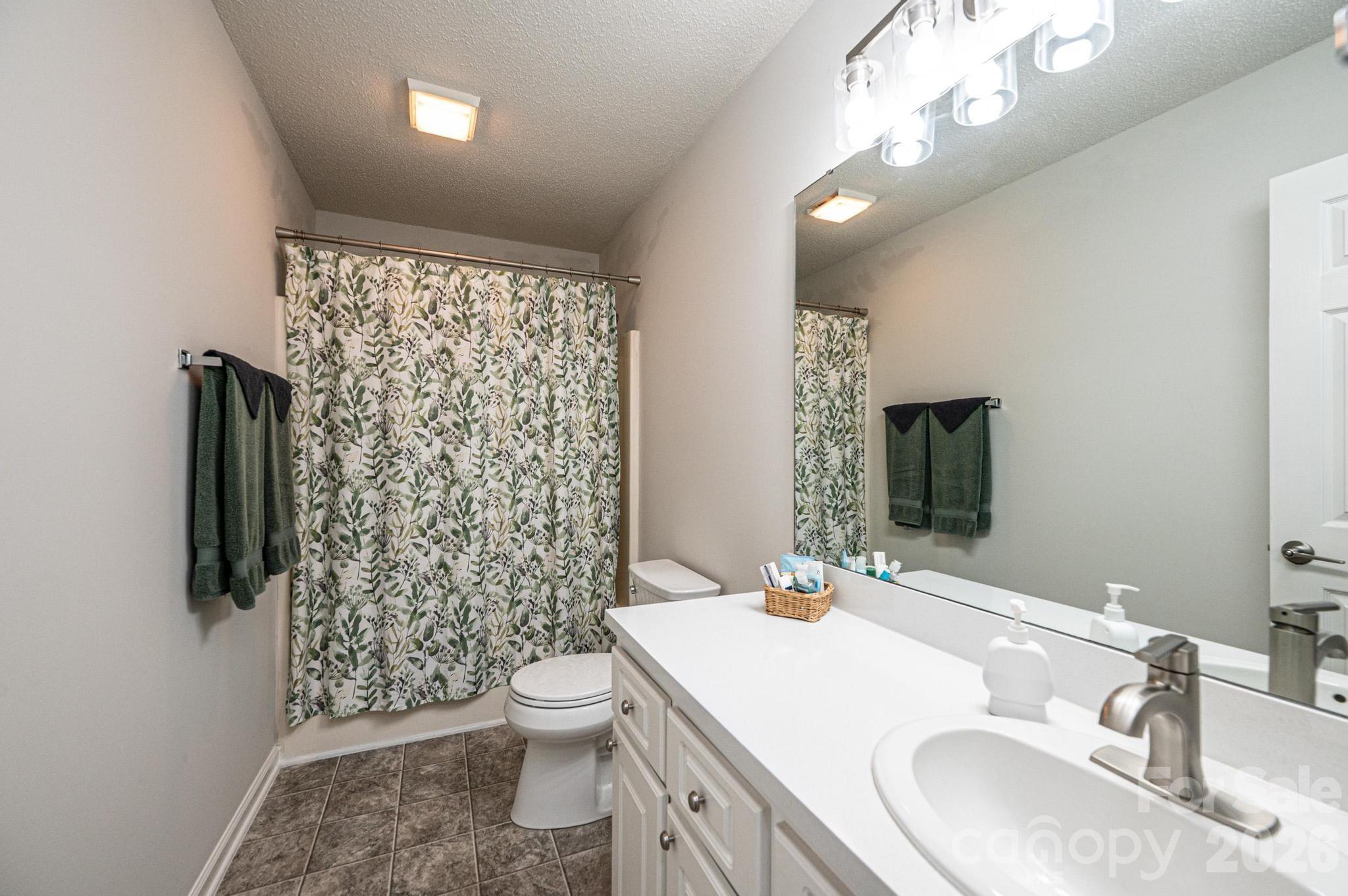 Meadowridge Place - Residential