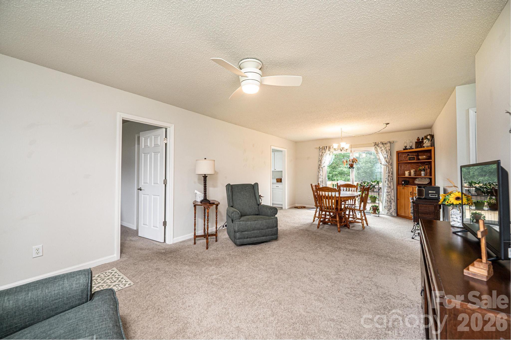 Meadowridge Place - Residential
