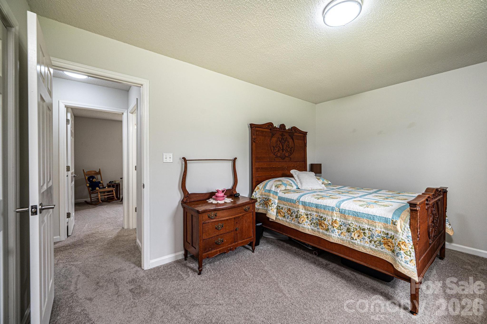Meadowridge Place - Residential