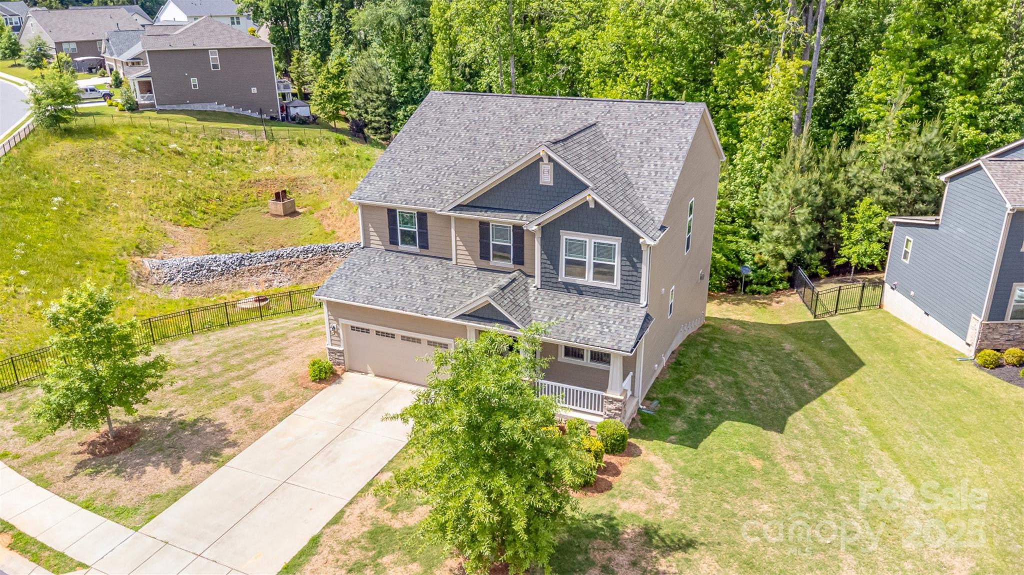 Lake Crest - Residential