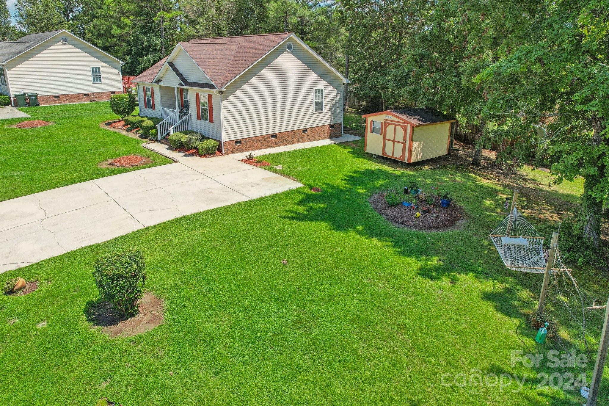 TAYLOR OAKS - Residential