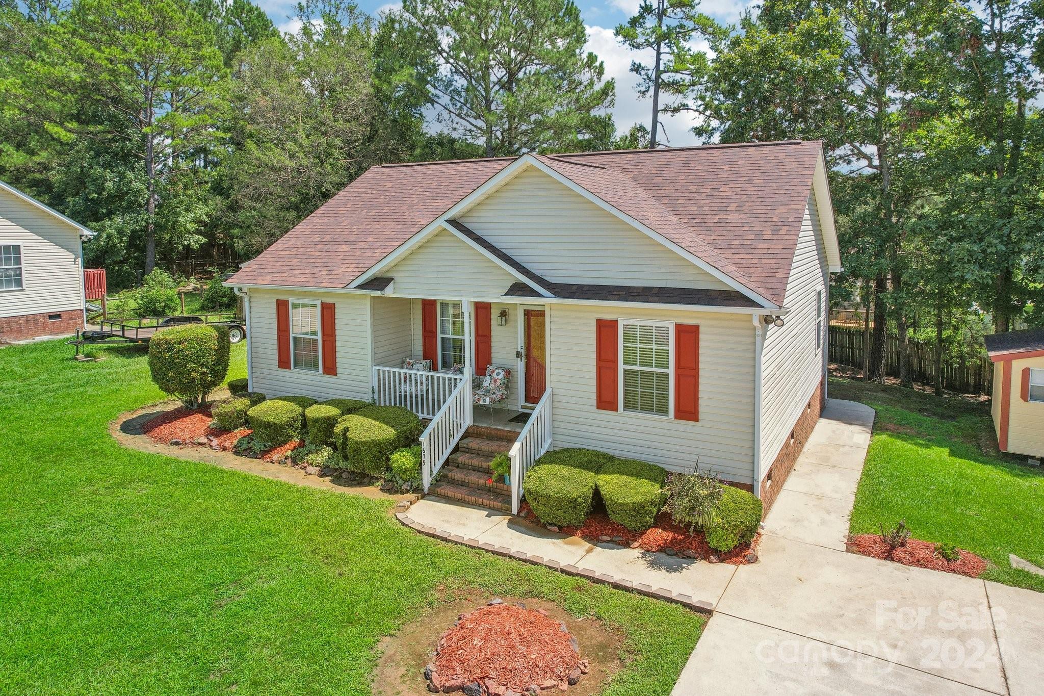TAYLOR OAKS - Residential