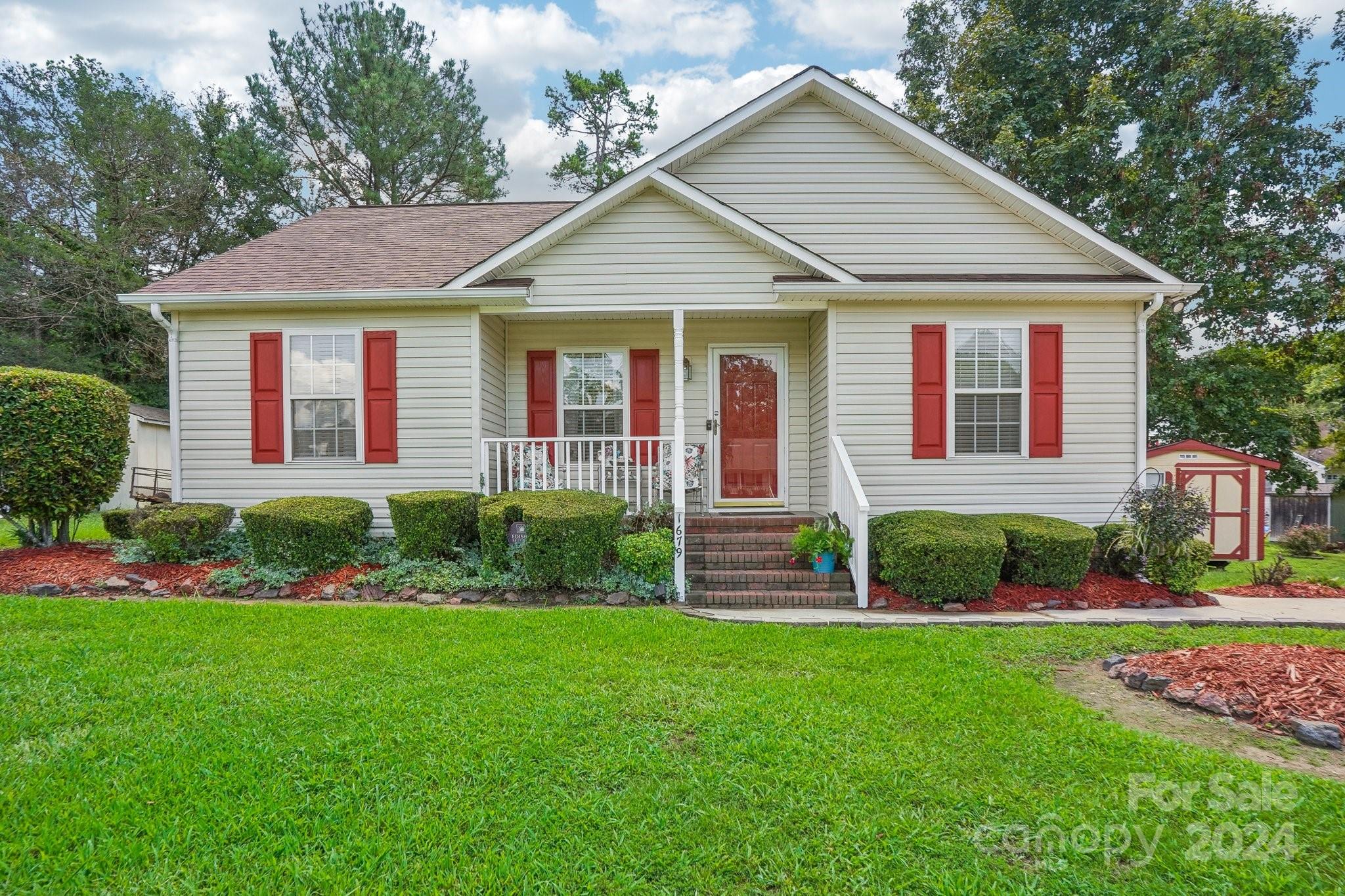 **NO HOA FEES***NEW ROOF!!!  IN TAYLOR OAKS…THIS IS A GEM!!!
Your New Home Awaits at 1679 Quail Rush Drive in Rock Hill SC! Move in ready, well maintained home nestled in Taylor Oaks Subdivision on a quiet cul-de-sac lot and features 3 bedrooms / 2 baths, a spacious living area, a split floor plan for added privacy, master suite with a large walk-in closet, en suite, a Large Yard, to name a few!! This beautiful property is in close proximity to Legion Collegiate Academy, Mount Holly Elementary, Oakdale Elementary, Saluda Trail Middle School and South Pointe High School.  Minutes from downtown Rock Hill, Fountain Park and I-77. Schedule your private tour today!!  Contact listing agent with questions and offers.