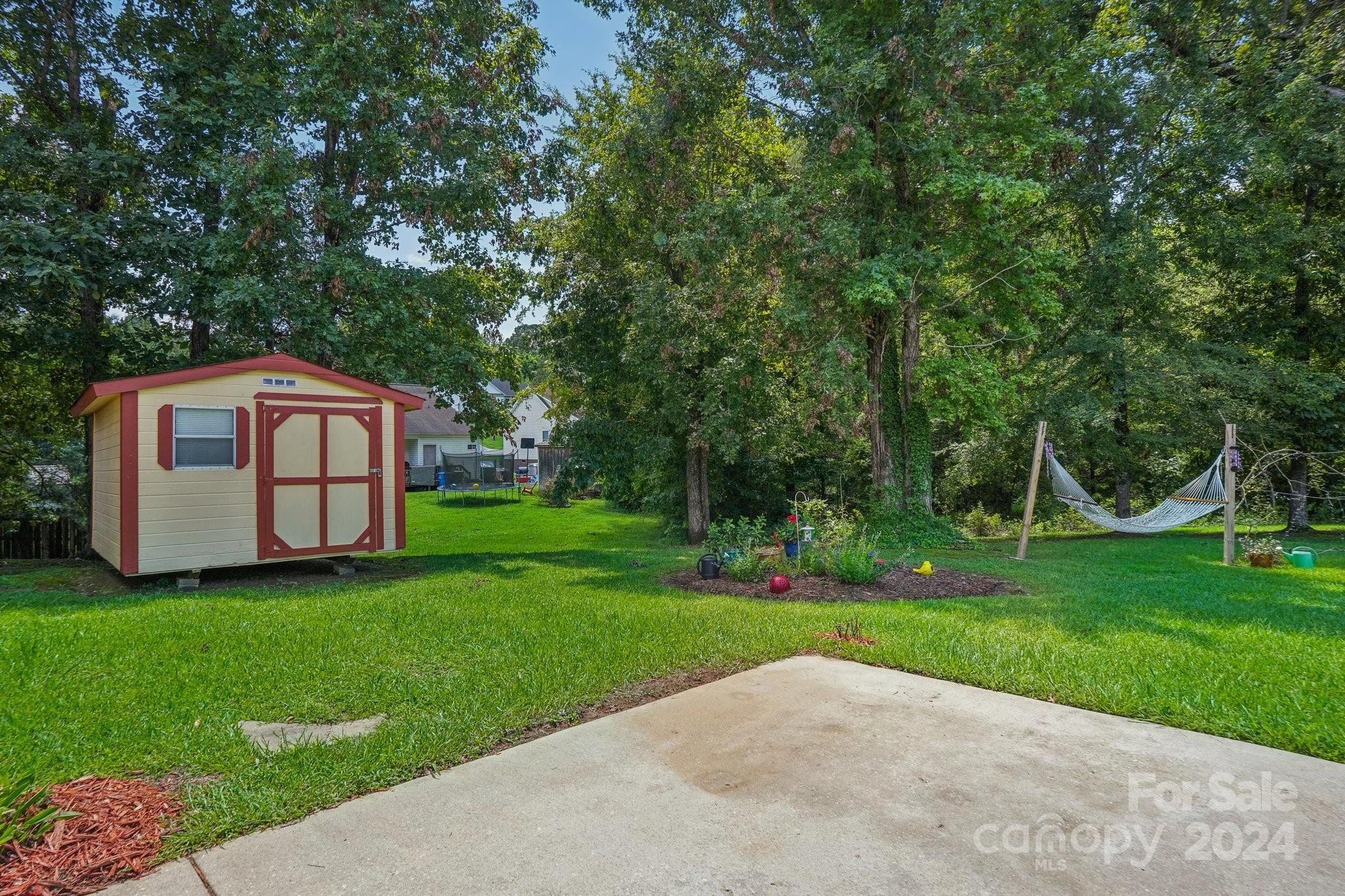 TAYLOR OAKS - Residential