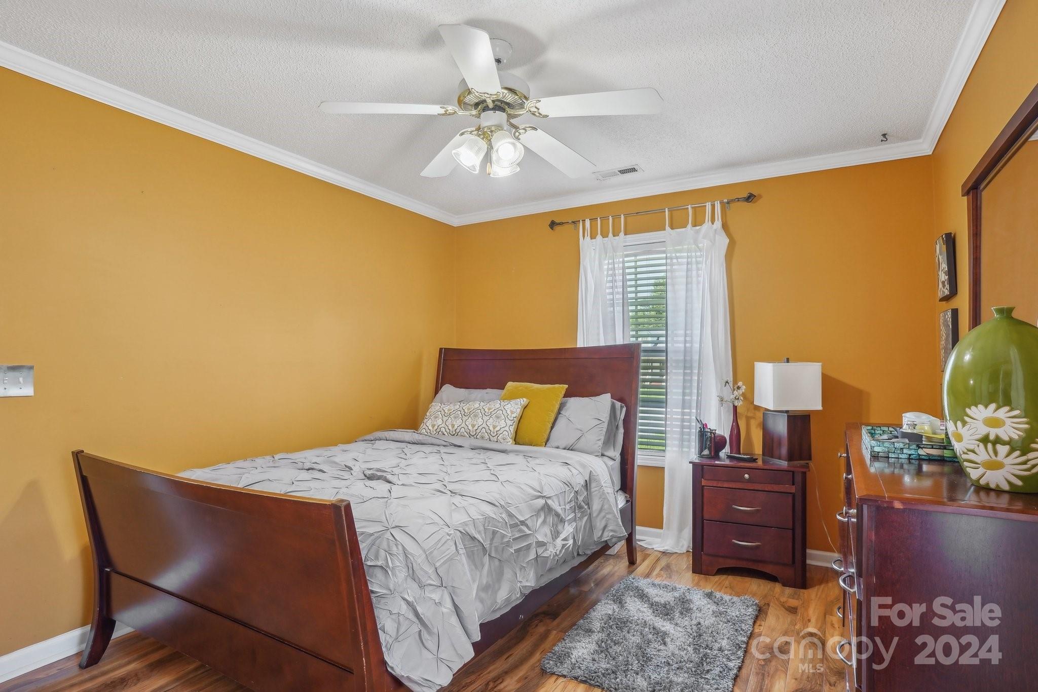 TAYLOR OAKS - Residential