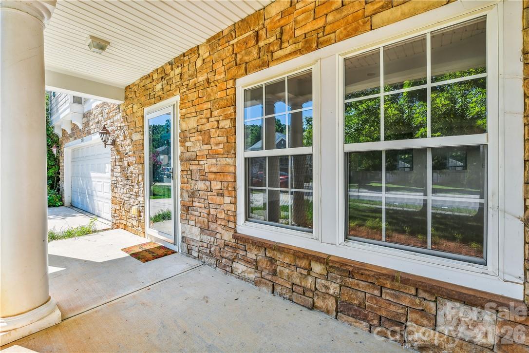 Hamilton Lakes - Residential