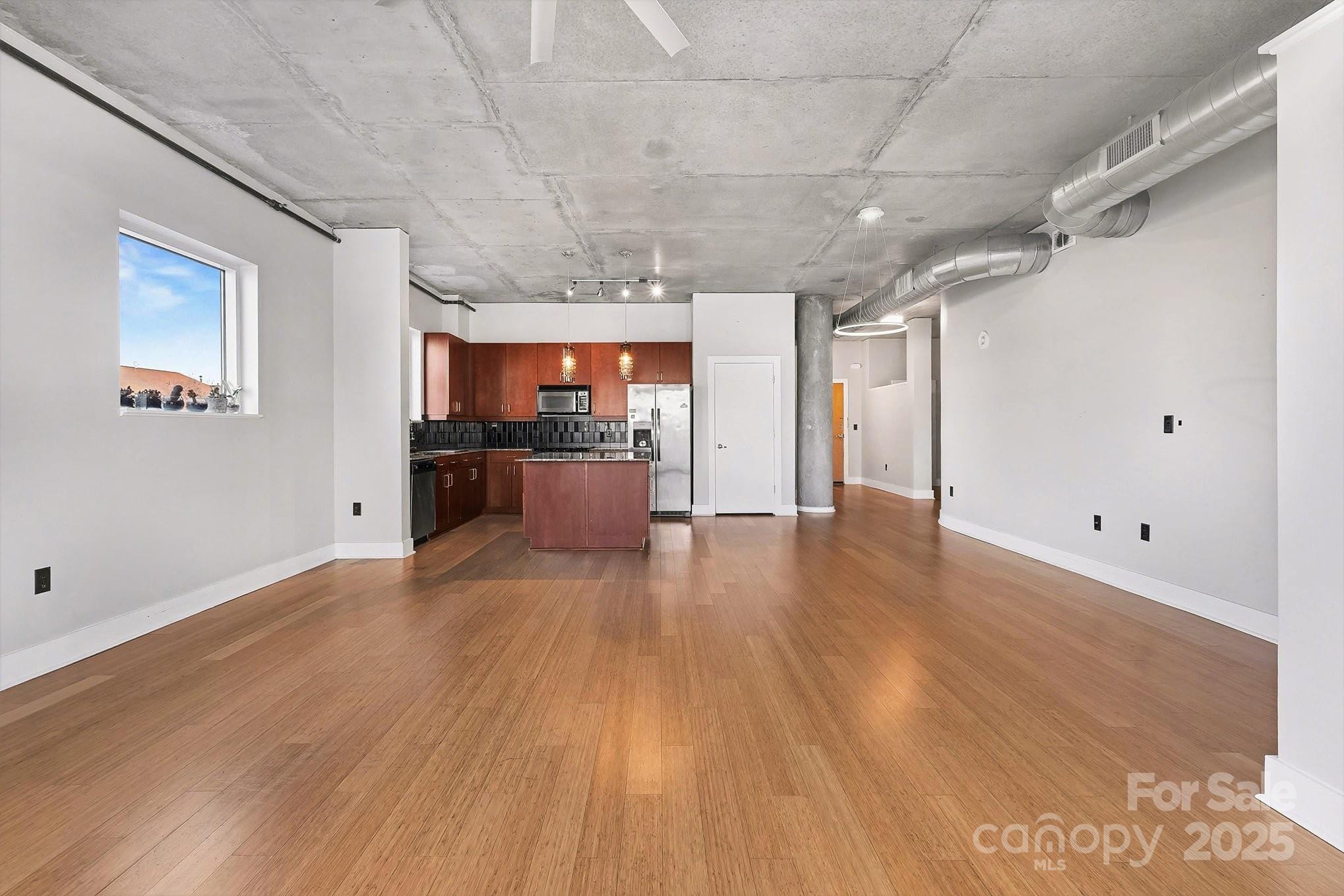 Courtside - Residential